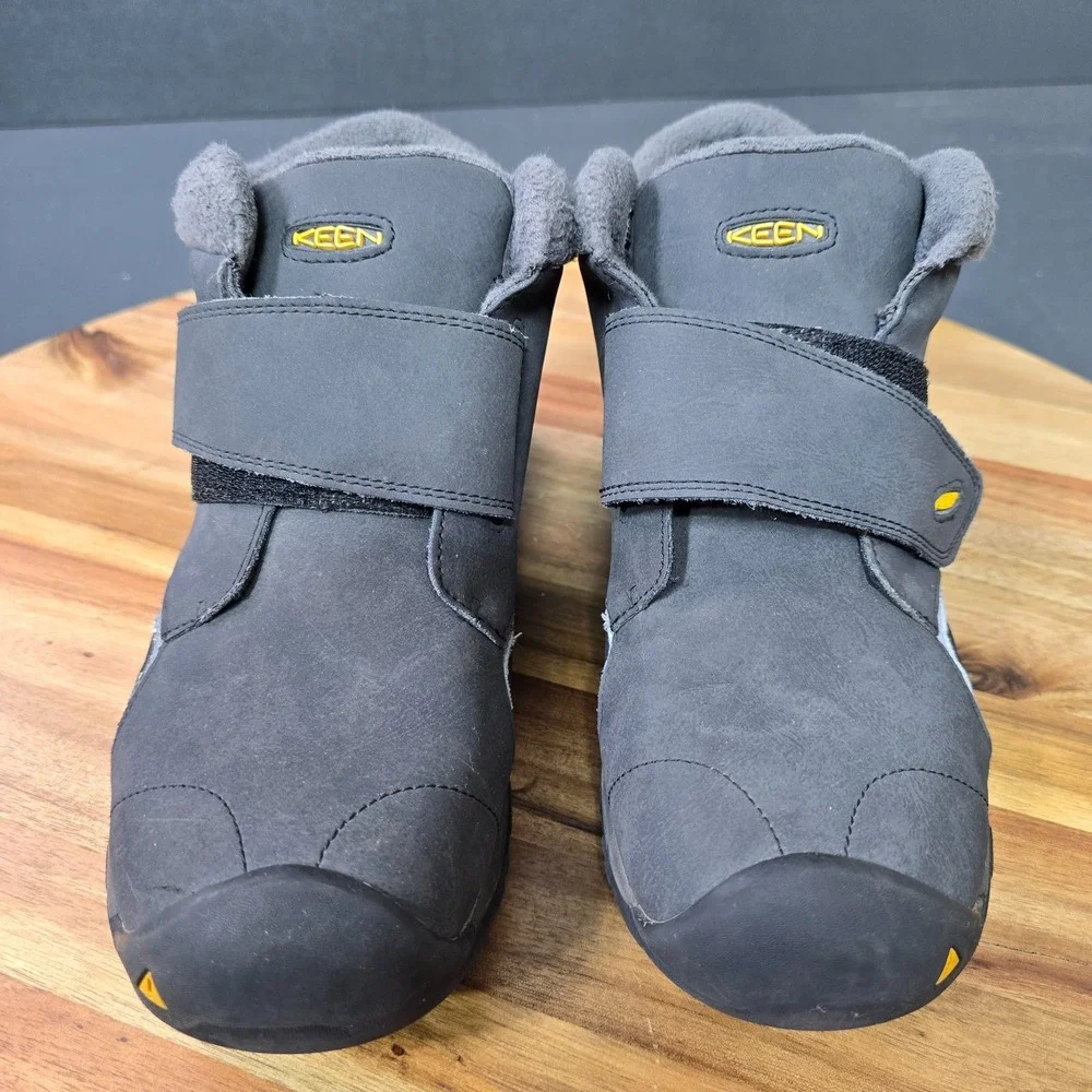 Keen Kootenay III Waterproof Snow Boots BIg Kids Youth Size US 4.5 Gray Outdoors